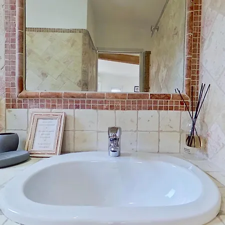 Villa La Chiappa Bord De Avec Piscine Chauffee Et Jacuzzi