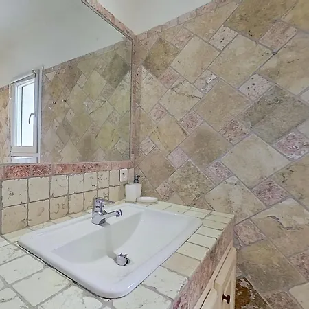 Вилла La Chiappa Bord De Avec Piscine Chauffee Et Jacuzzi Порто-Веккьо