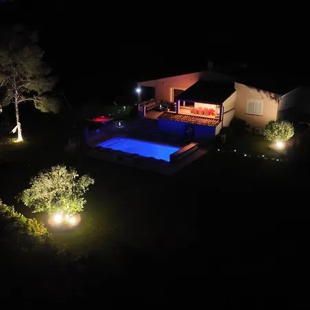 La Chiappa Bord De Avec Piscine Chauffee Et Jacuzzi * Porto-Vecchio (Corsica)