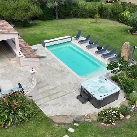 La Chiappa Bord De Avec Piscine Chauffee Et Jacuzzi *