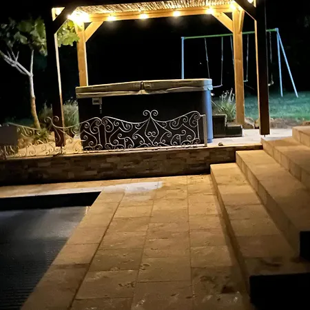 La Chiappa Bord De Avec Piscine Chauffee Et Jacuzzi Villa *