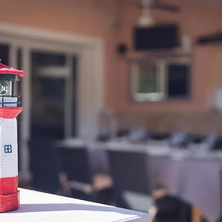 La Chiappa Bord De Avec Piscine Chauffee Et Jacuzzi Вилла