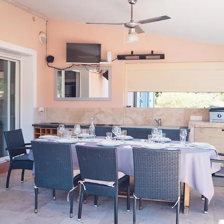 La Chiappa Bord De Avec Piscine Chauffée Et Jacuzzi Villa
