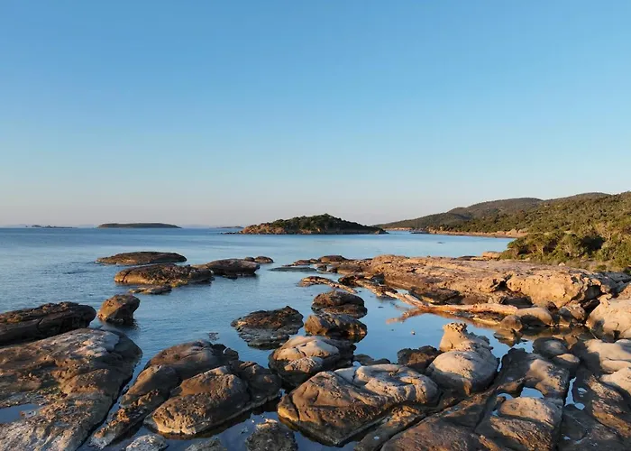 Villa La Chiappa Bord De Avec Piscine Chauffee Et Jacuzzi
