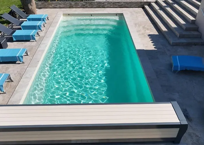 La Chiappa Bord De Avec Piscine Chauffee Et Jacuzzi