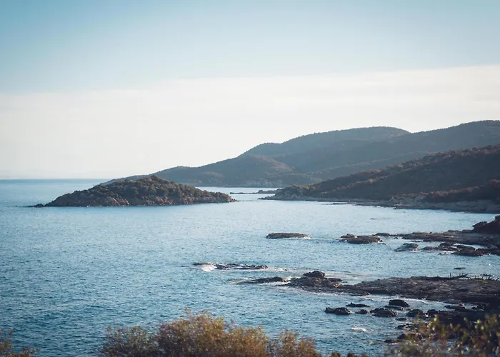 La Chiappa Bord De Avec Piscine Chauffee Et Jacuzzi