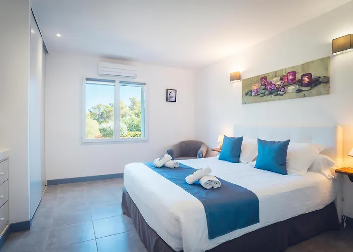 La Chiappa Bord De Avec Piscine Chauffee Et Jacuzzi *